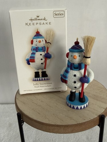 Hallmark ornament 2009 - ornament,