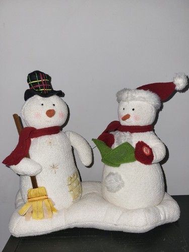 Hallmark 2003 caroling - 2003,